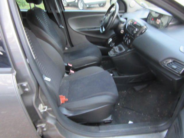 LANCIA Ypsilon 1.2 69 CV 5 porte S&S Platinum