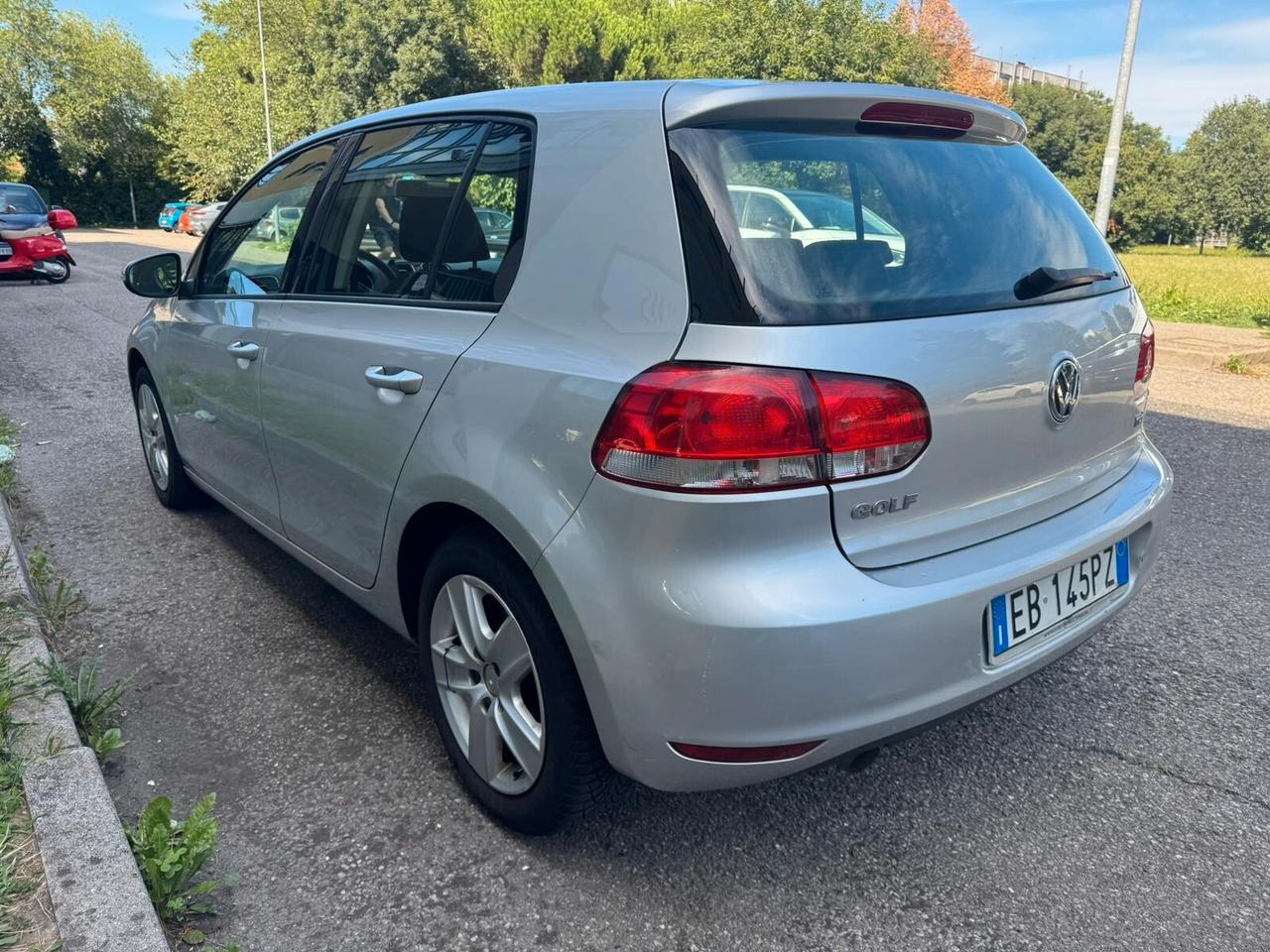 Volkswagen Golf 1.6 TDI 105cv 5p. Trendline