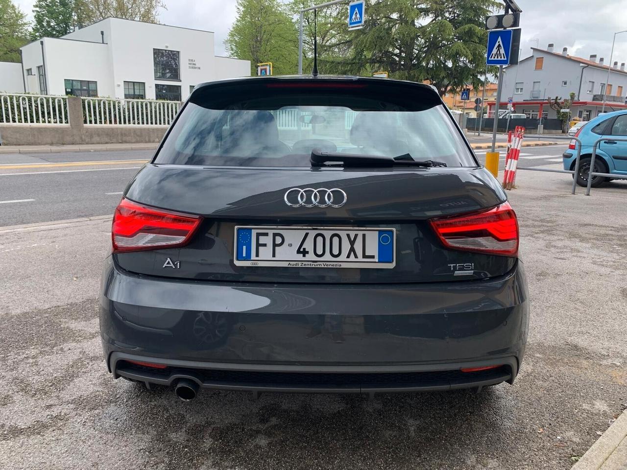 Audi A1 Ultra S-Line NEOPAT. UNICOPROP.