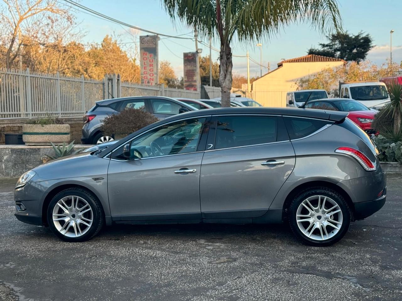 Lancia Delta 1.6 MJT DPF Argento