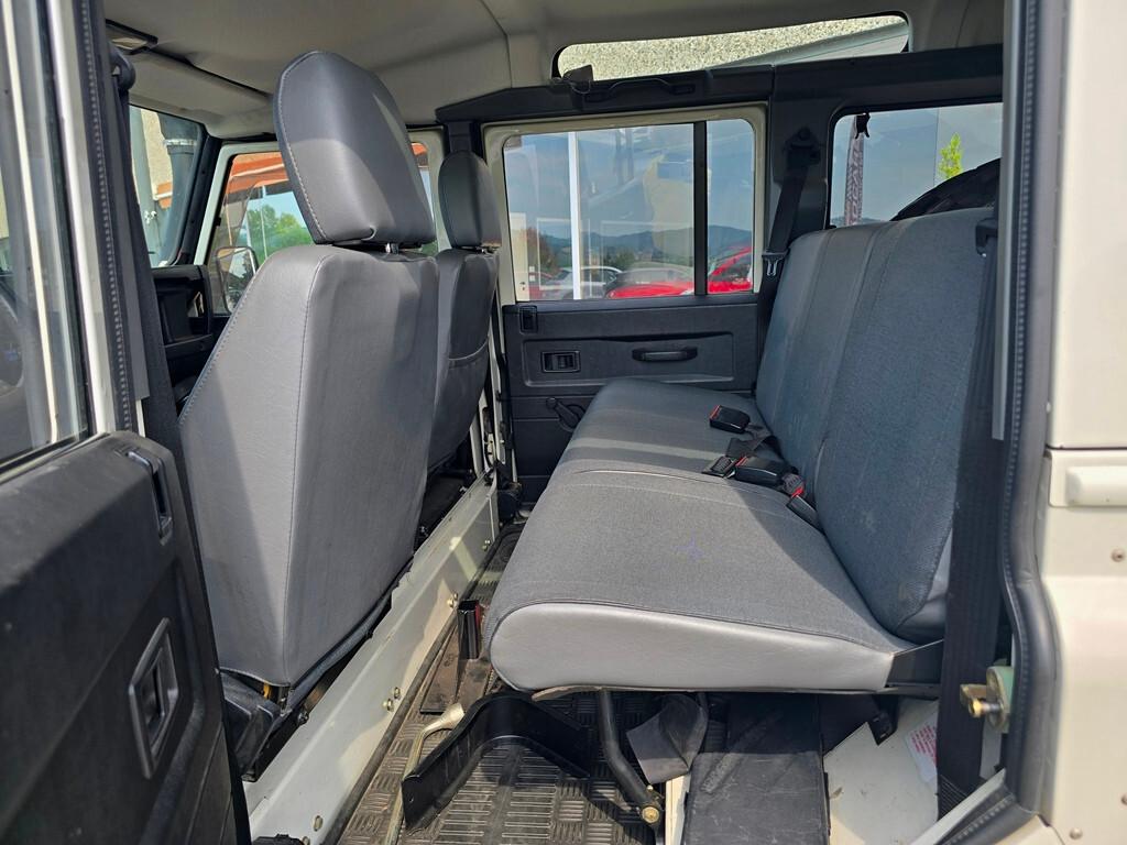 Land Rover Defender 110 TD5 SW "E" OMOLOGATO