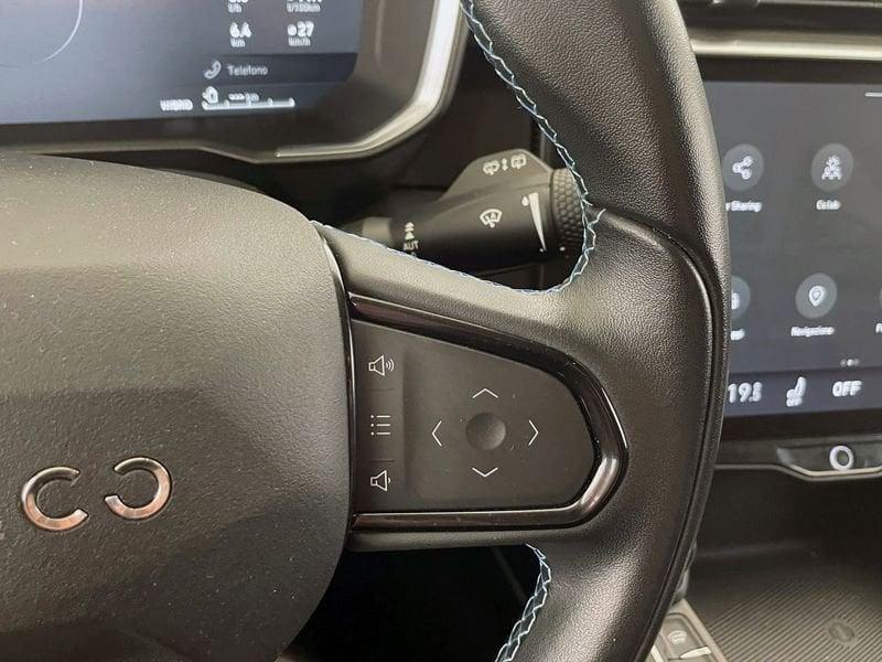 Lynk & Co 01 01 PHEV