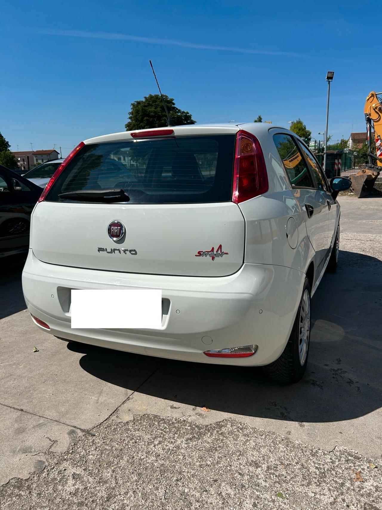Fiat Punto 1.3 MJT II S&S 85 CV 5 porte ECO Street OK NEO PATENTATI