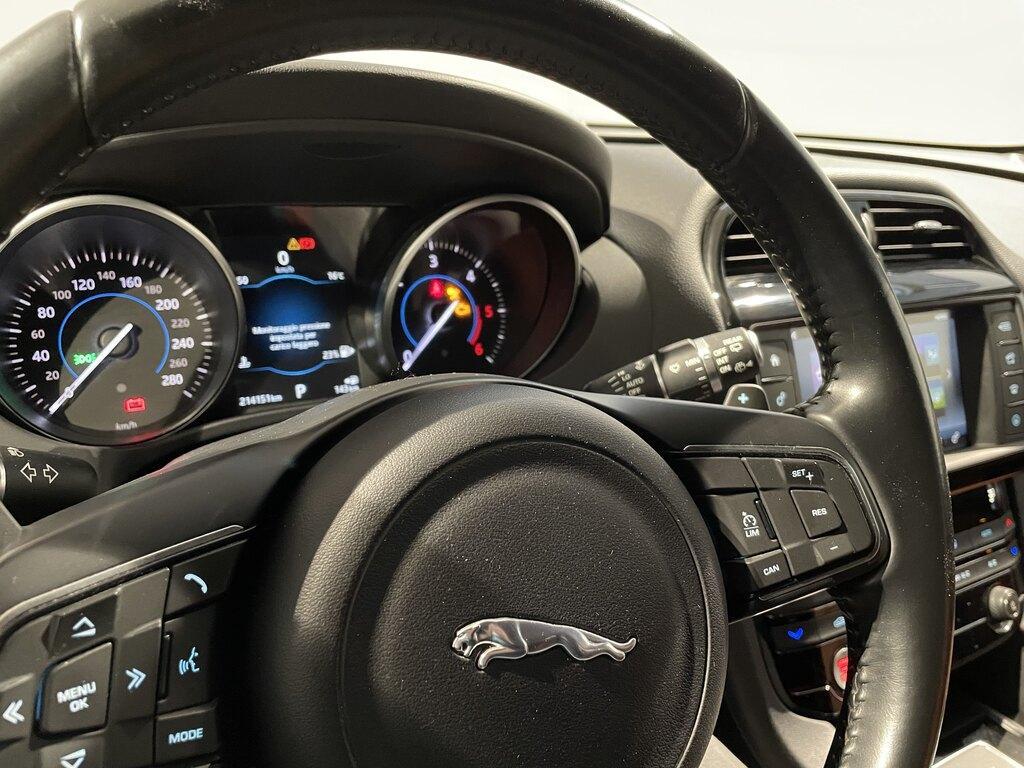 Jaguar F-Pace Pure awd 180cv auto - IVA ESPOSTA - SOLO COMMERCIANTI