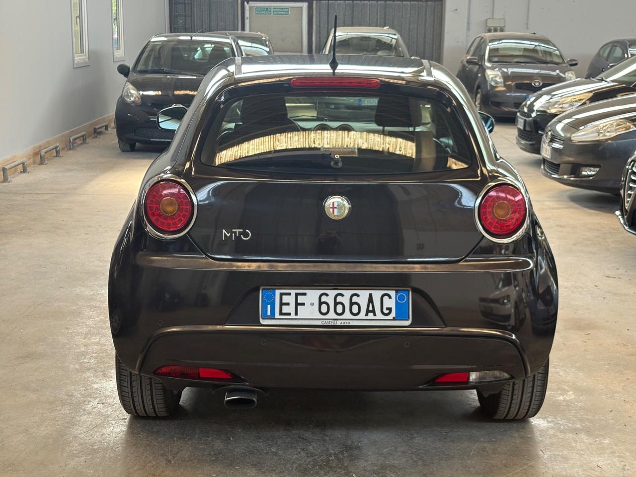 Alfa Romeo MiTo 1.4 105 CV M.air S&S Distinctive Sport Pack