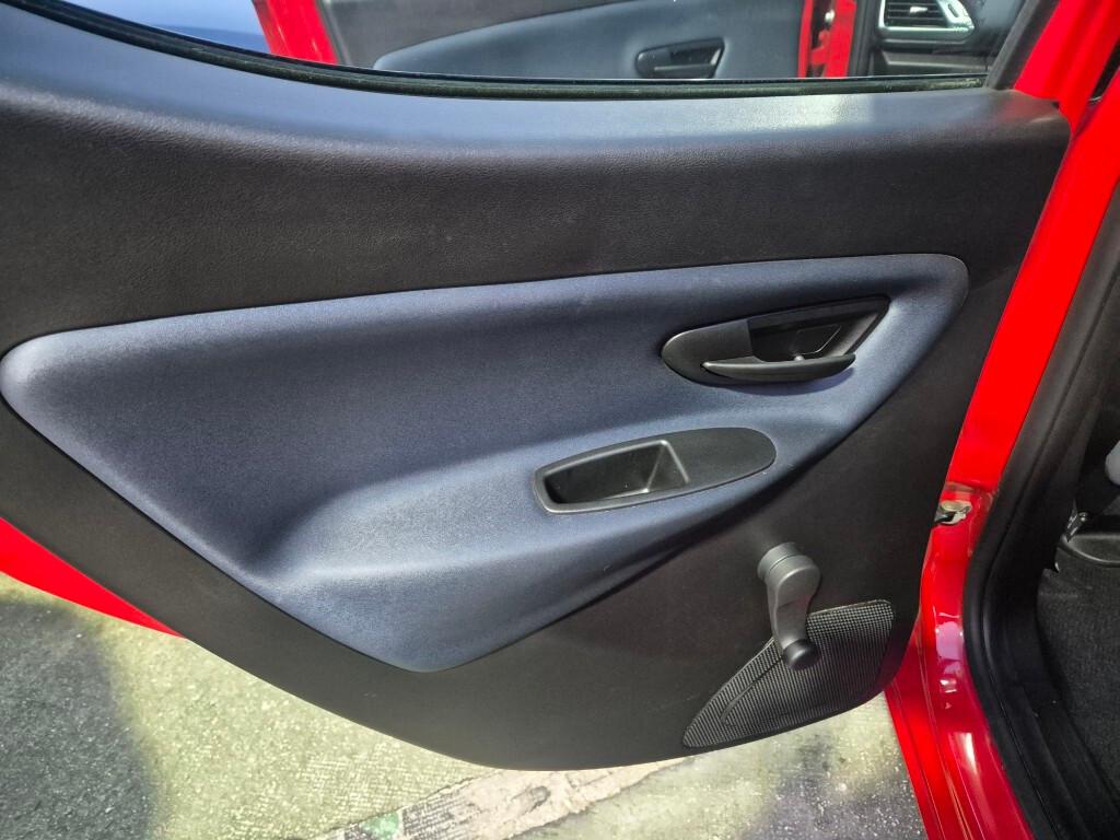 Lancia Ypsilon 1.0 5 porte Hybrid 2023