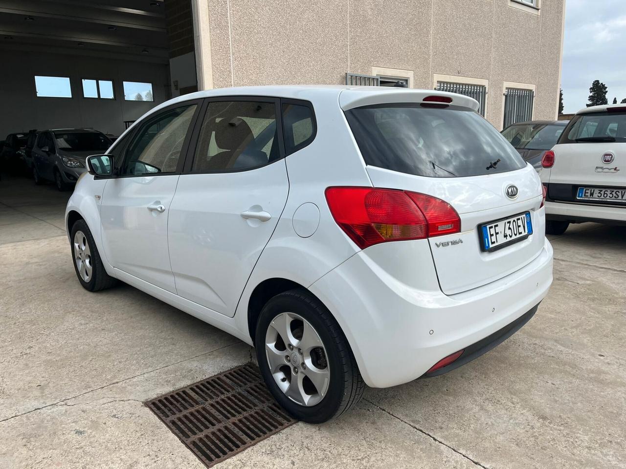 Kia Venga 1.4 CVVT EX ISG 2011