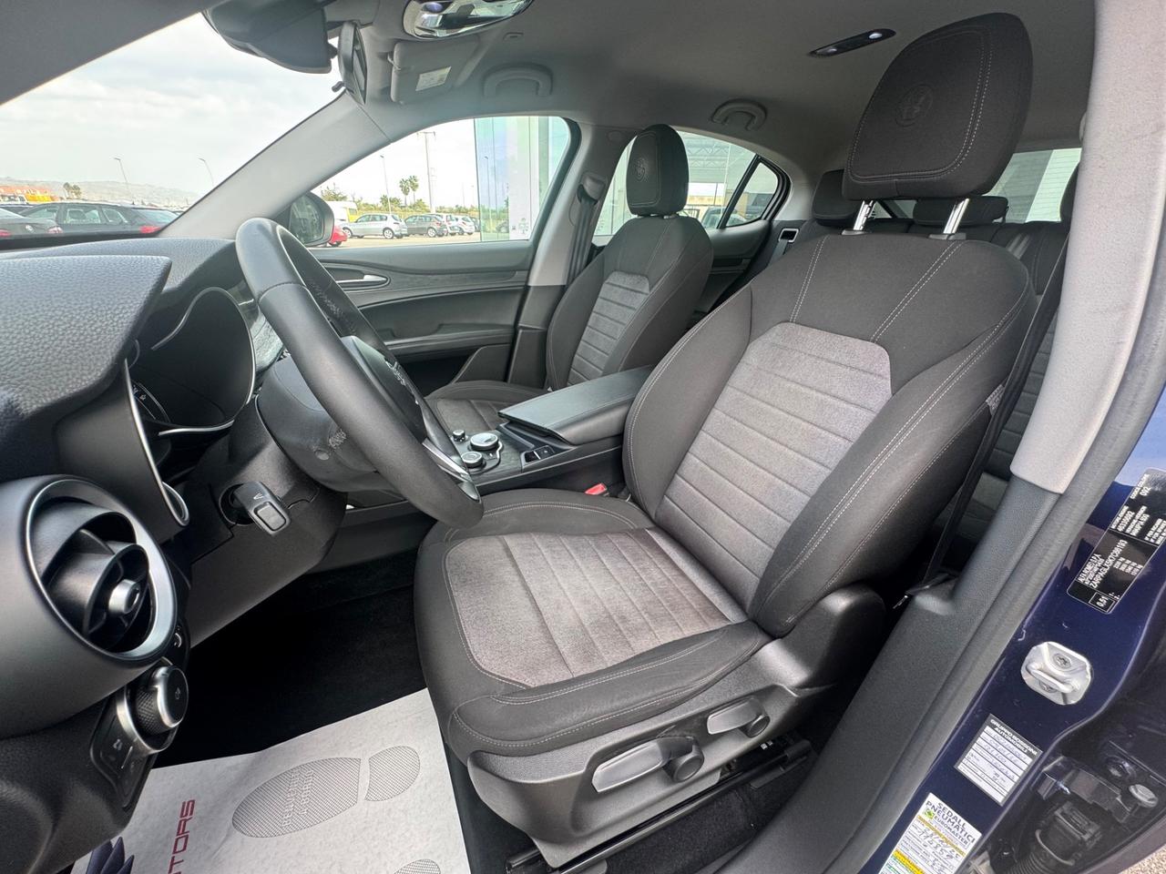 Alfa Romeo Stelvio 2.2 Turbodiesel 160 CV AT8 RWD Business