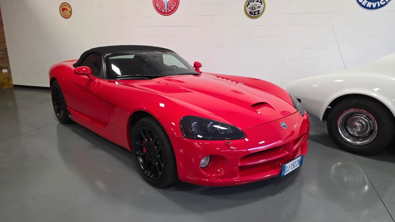 Dodge Viper SRT 10 2004