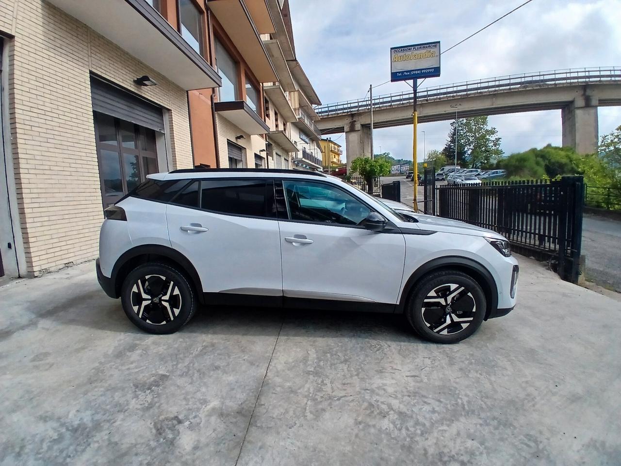 Peugeot 2008 PureTech 100 S&S Allure