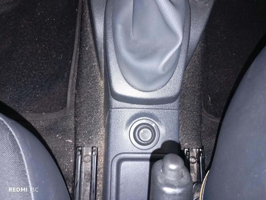 Dacia Sandero del 2010 GPL FINO AL 2031