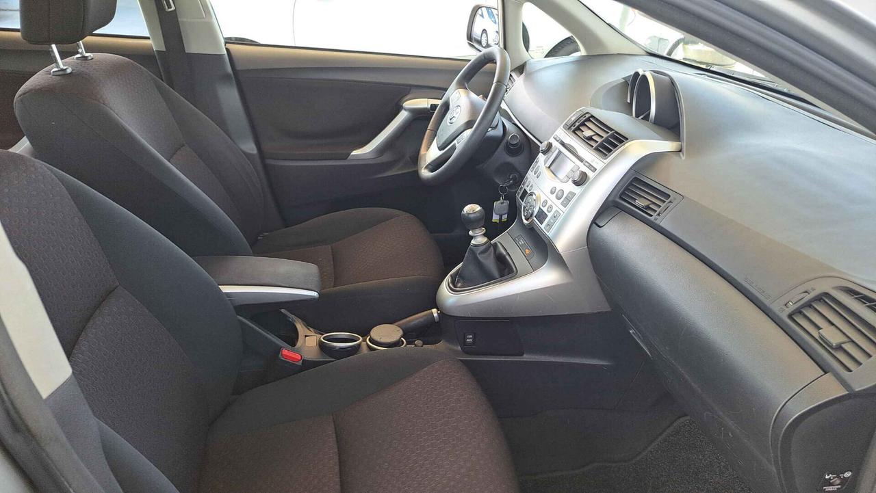 Toyota Verso 2.0 D Luxury Pack 7 posti Tetto Panoramico