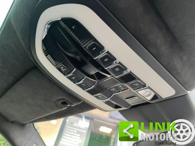 PORSCHE Panamera 4.8 GTS 440cv PDK