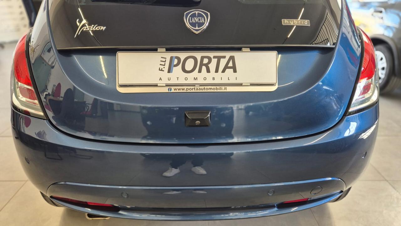 Lancia Ypsilon 1.0 FireFly 5 porte S&S Hybrid Ecochic Gold