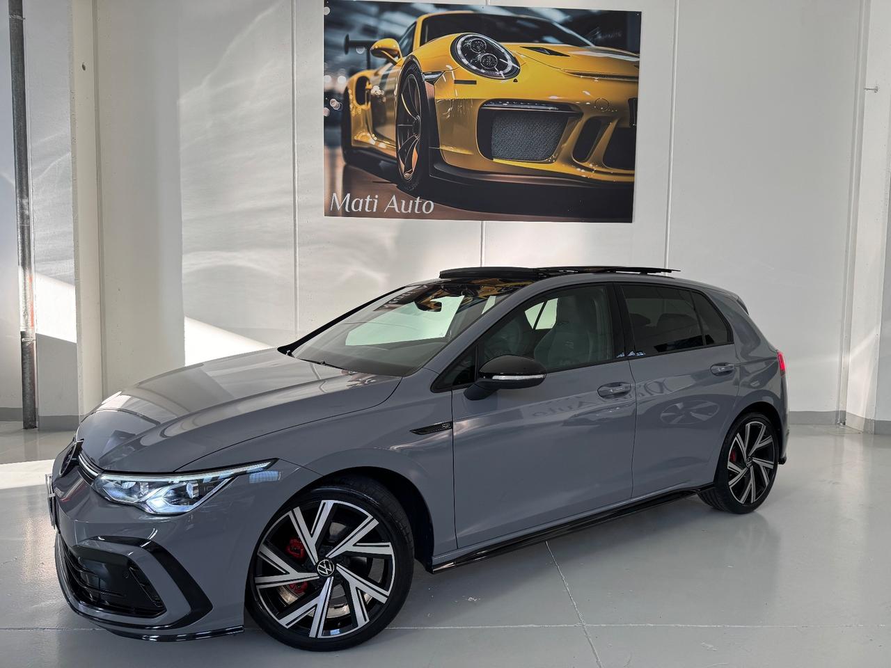 Volkswagen Golf 1.5 eTSI 150 CV DSG R-Line TETTO