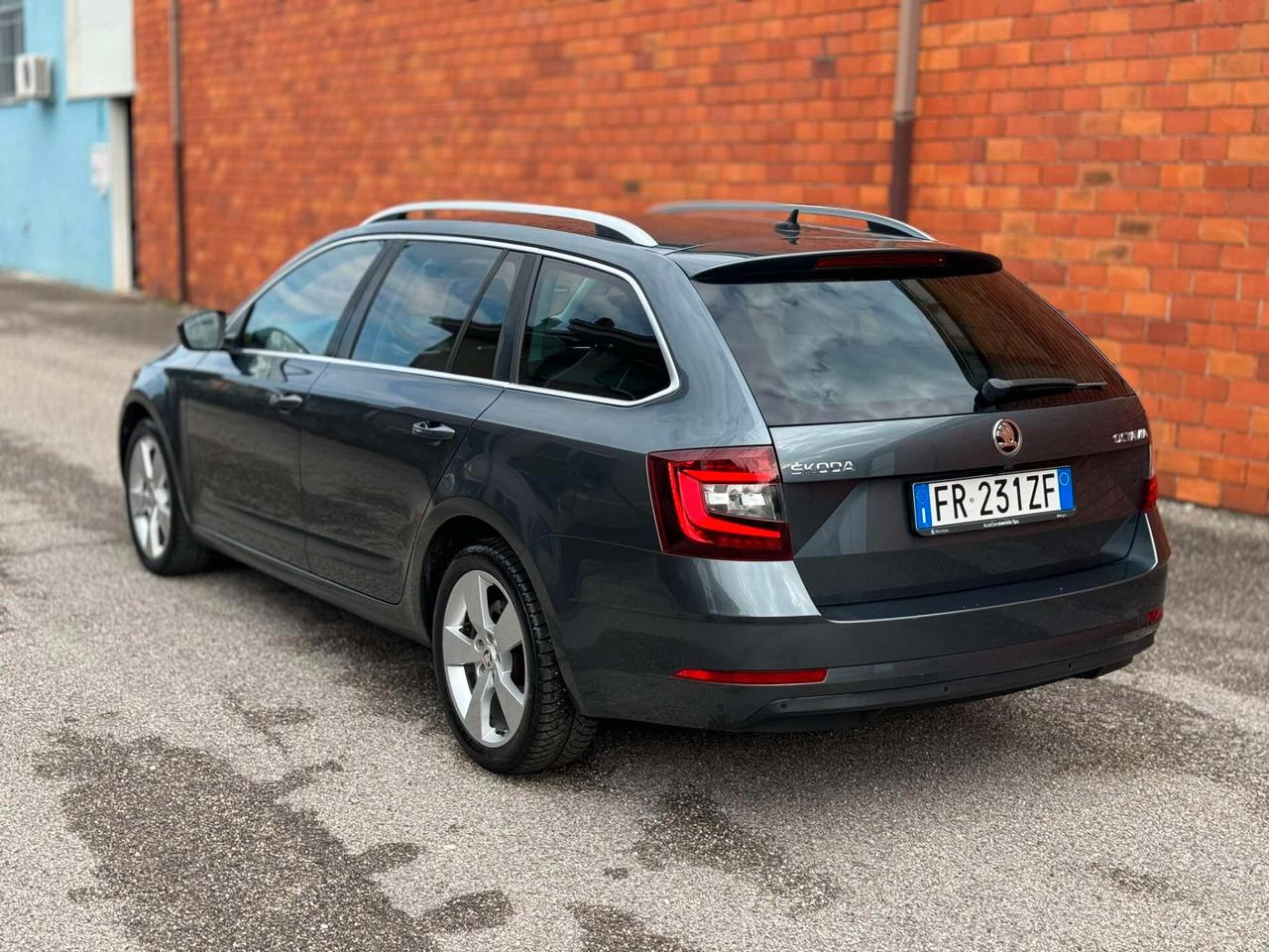 Skoda Octavia 2.0 TDI CR DSG Style