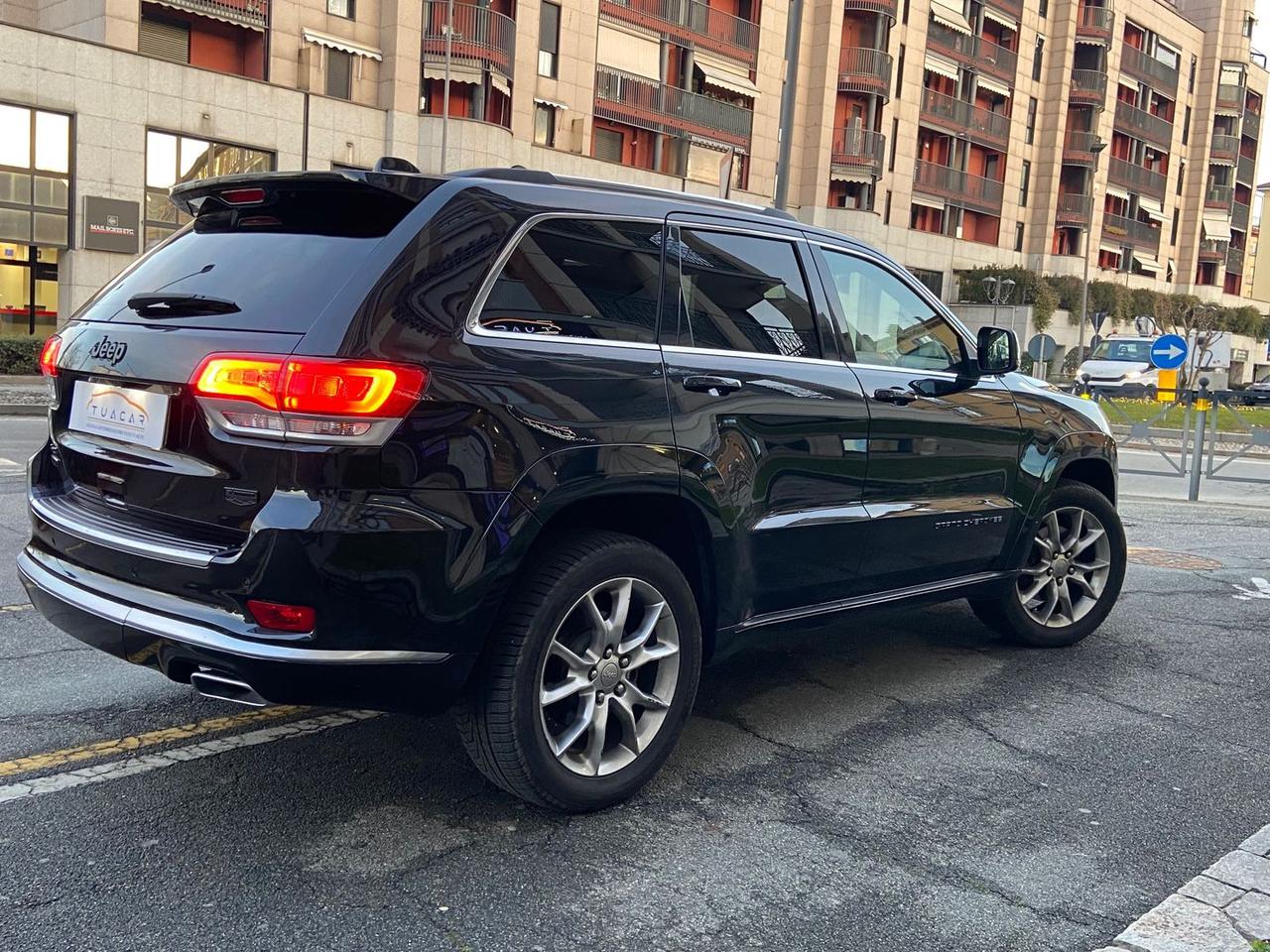 Jeep Grand Cherokee Summit Platinum Edition 3.0 V6 CRD