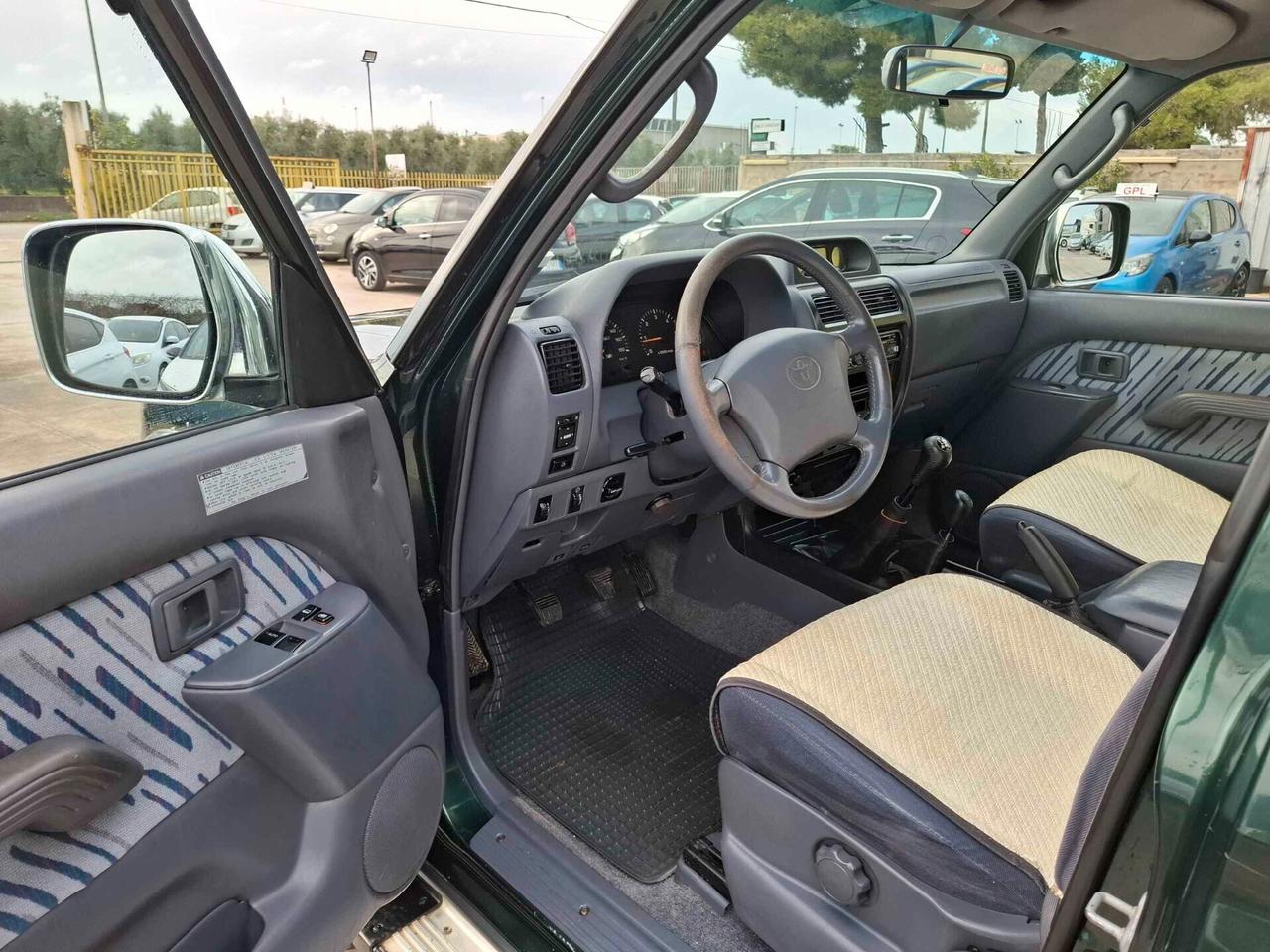 Toyota Land Cruiser 3.0 TDI 3 porte KZJ90 GX 4X4 1999