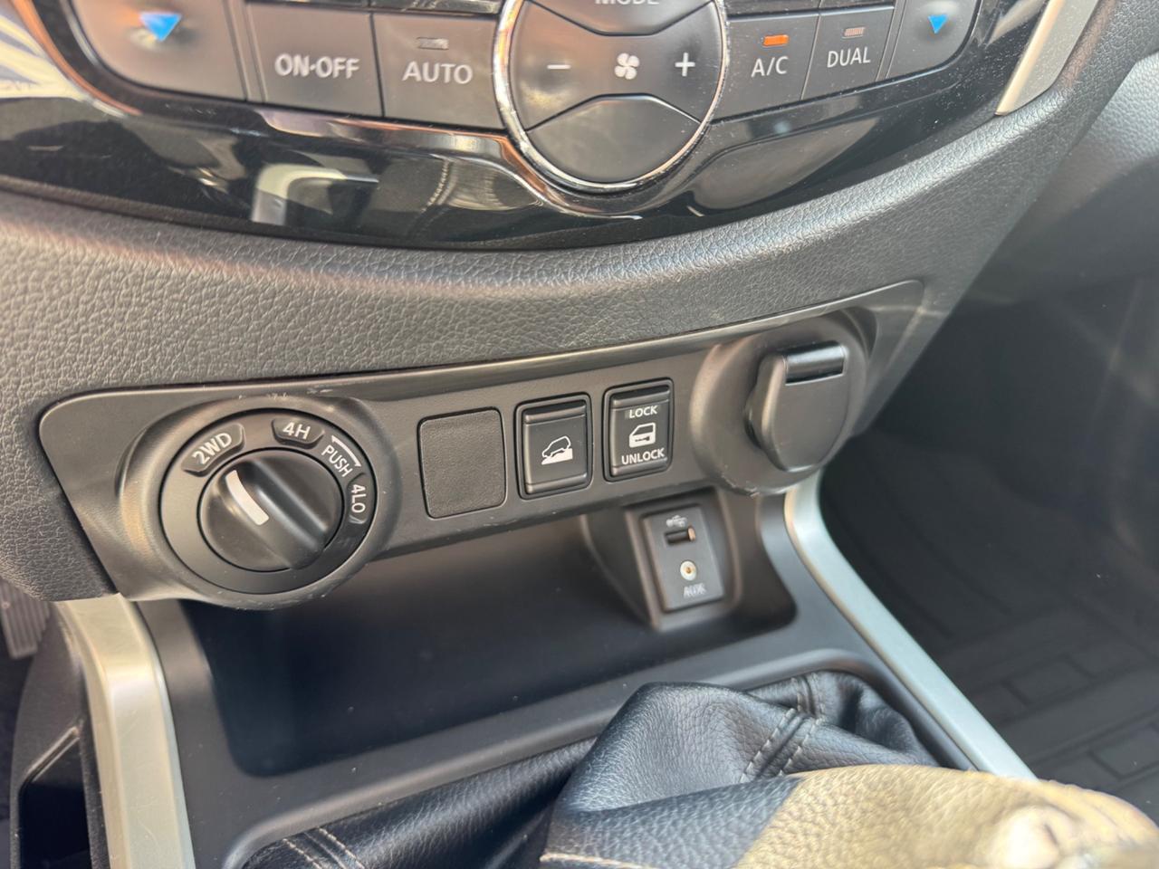 Nissan Navara 2.3 dCi 4WD Double Cab N-Connecta, PREZZO FINITO ESCLUSO PASSAGGIO