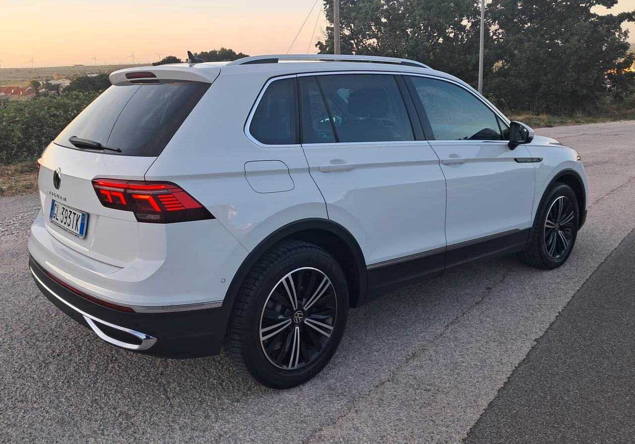 Volkswagen Tiguan 2.0 TDI 150 CV SCR DSG R-Line (IVA ESPOSTA)