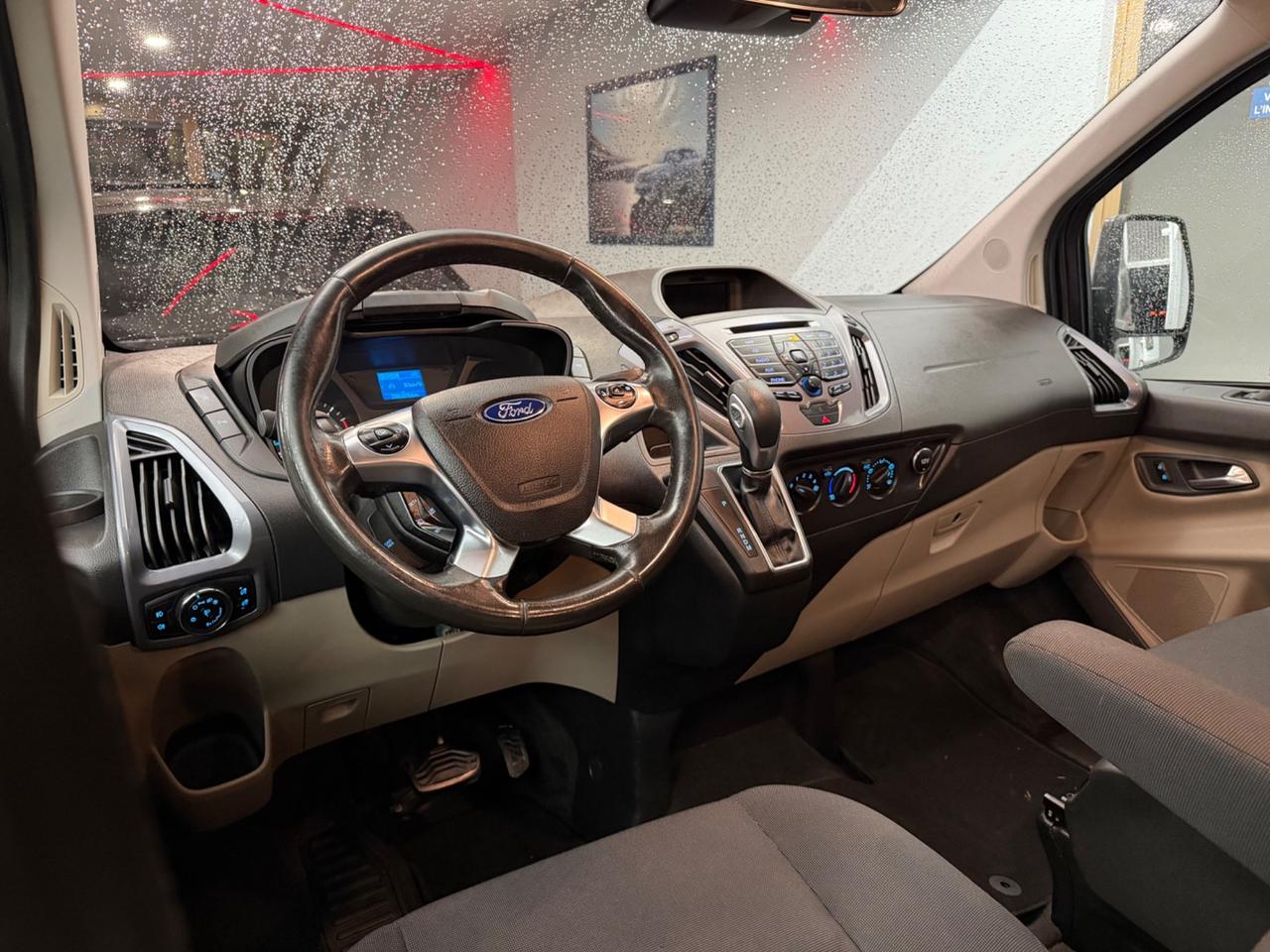 Tourneo Custom 310 2.0 TDCi 170CV aut. PC Titanium (125