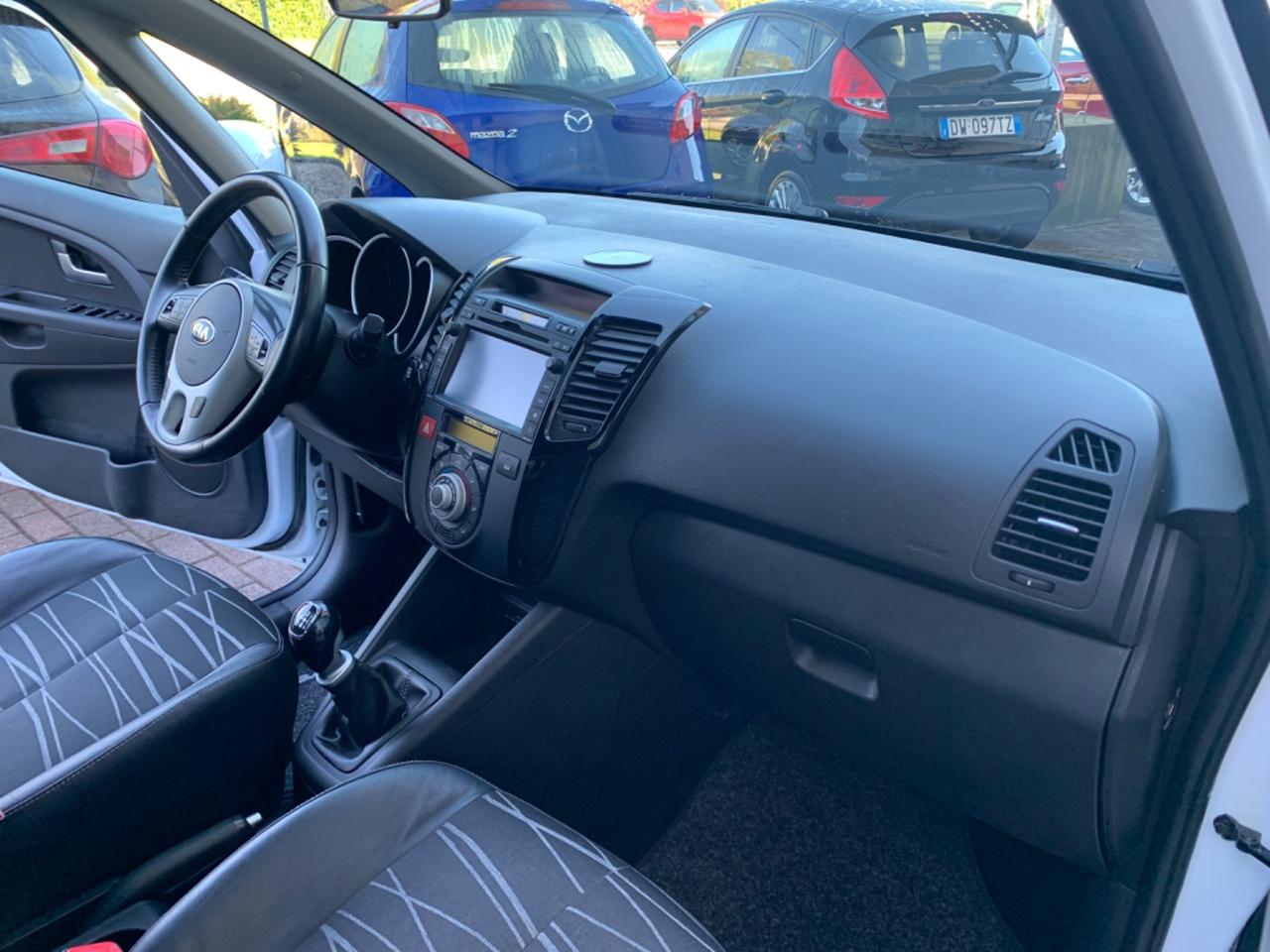 Kia Venga 1.6 CRDi 128CV Cool