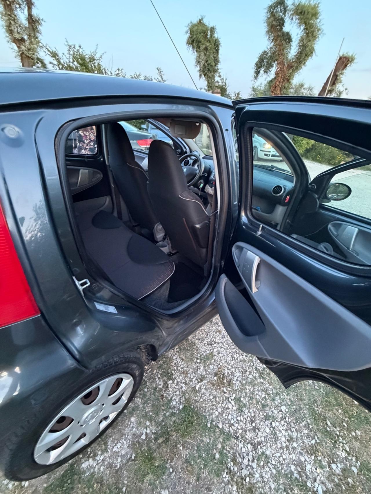 Peugeot 107 1.0 68CV 5p. Plaisir
