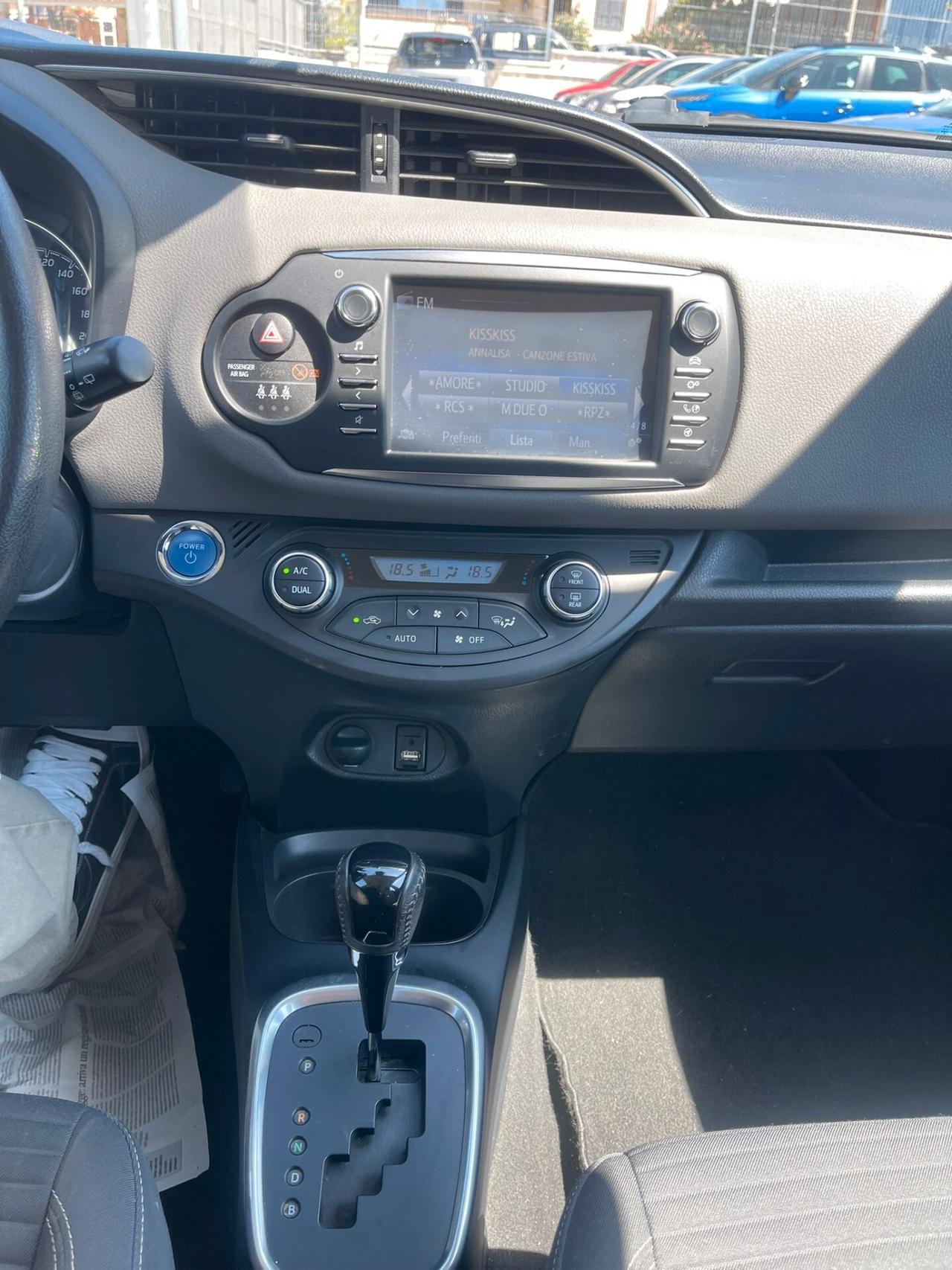 Toyota Yaris 1.5cc 73cv Hybrid Automatica 5 porte Active