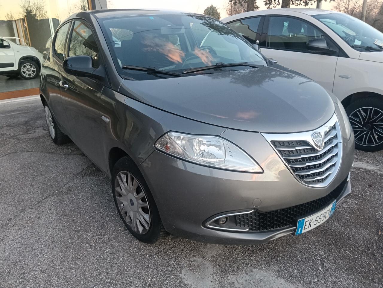 Lancia Ypsilon 1.2 69 CV 5 porte