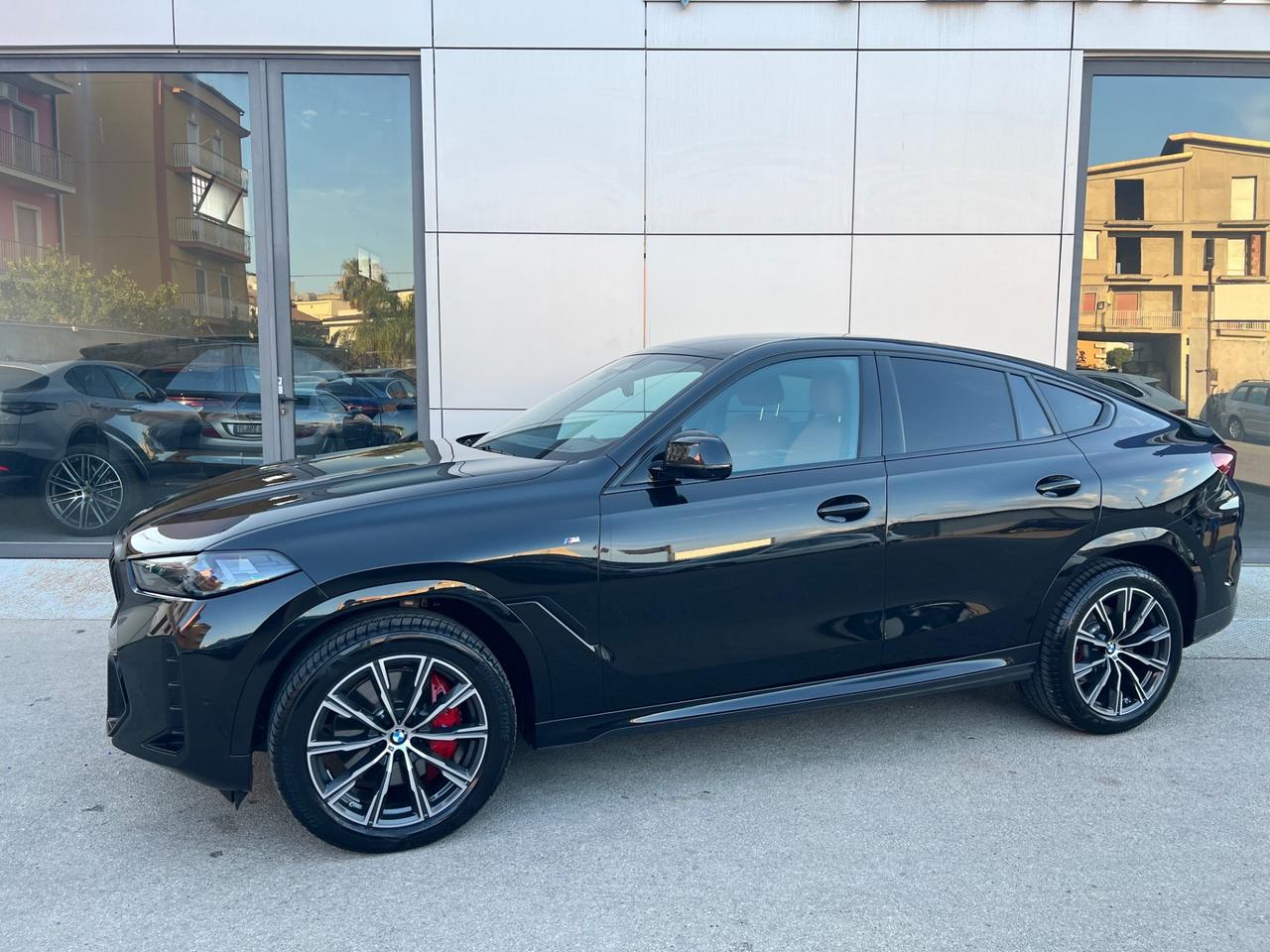 BMW X6 xdrive30d MSport possibilità noleggio noscoring