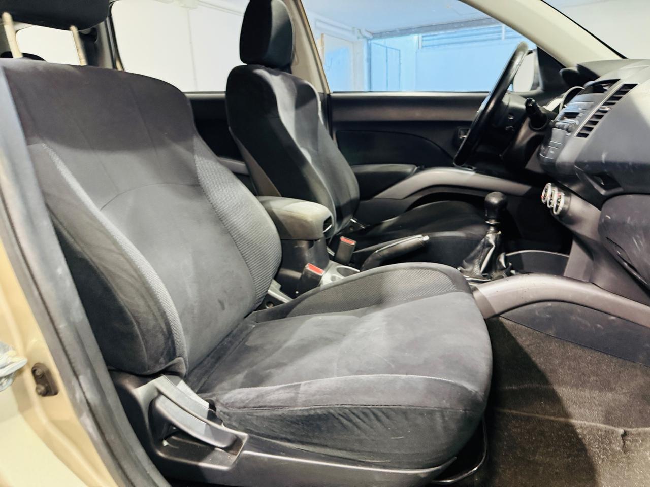 Mitsubishi Outlander 2.0 DI-D Intense DPF