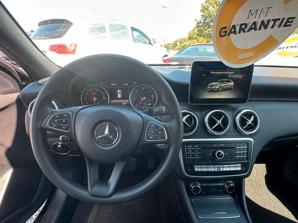 Mercedes-benz A 180 A 180 d Automatic Executive