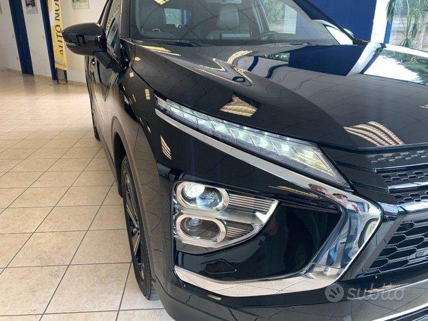 MITSUBISHI Eclipse Cross 2.4 MIVEC 4WD PHEV Inst