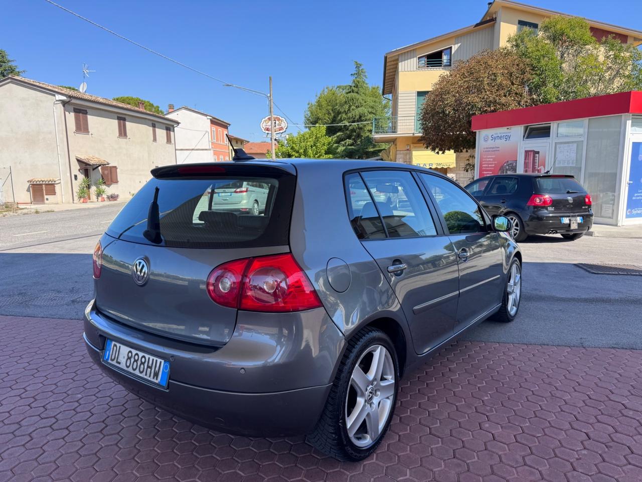 Volkswagen Golf 1.9 TDI 5p. HIGHLINE