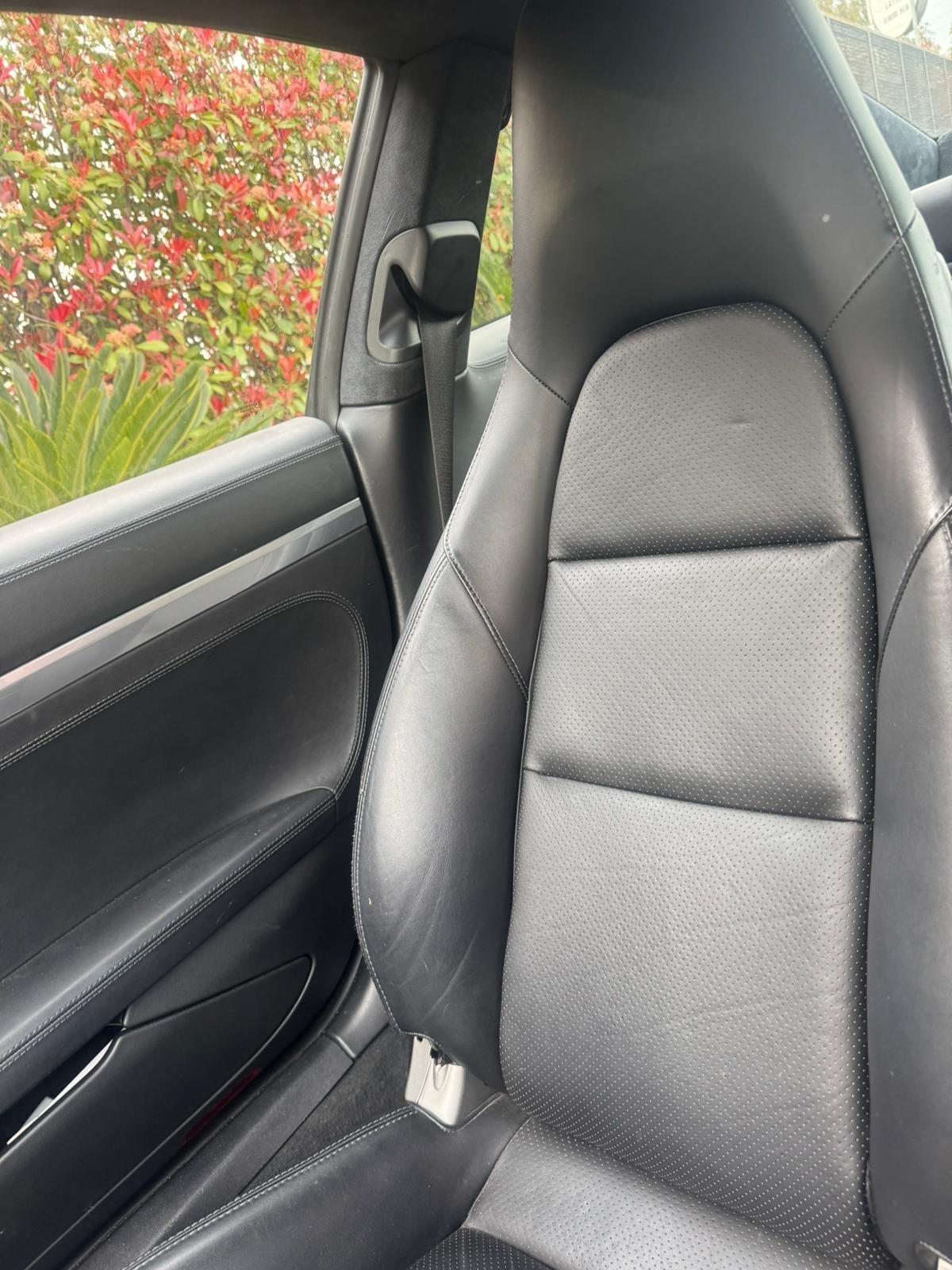 Porsche 911 3.0 Carrera 4 Cabriolet