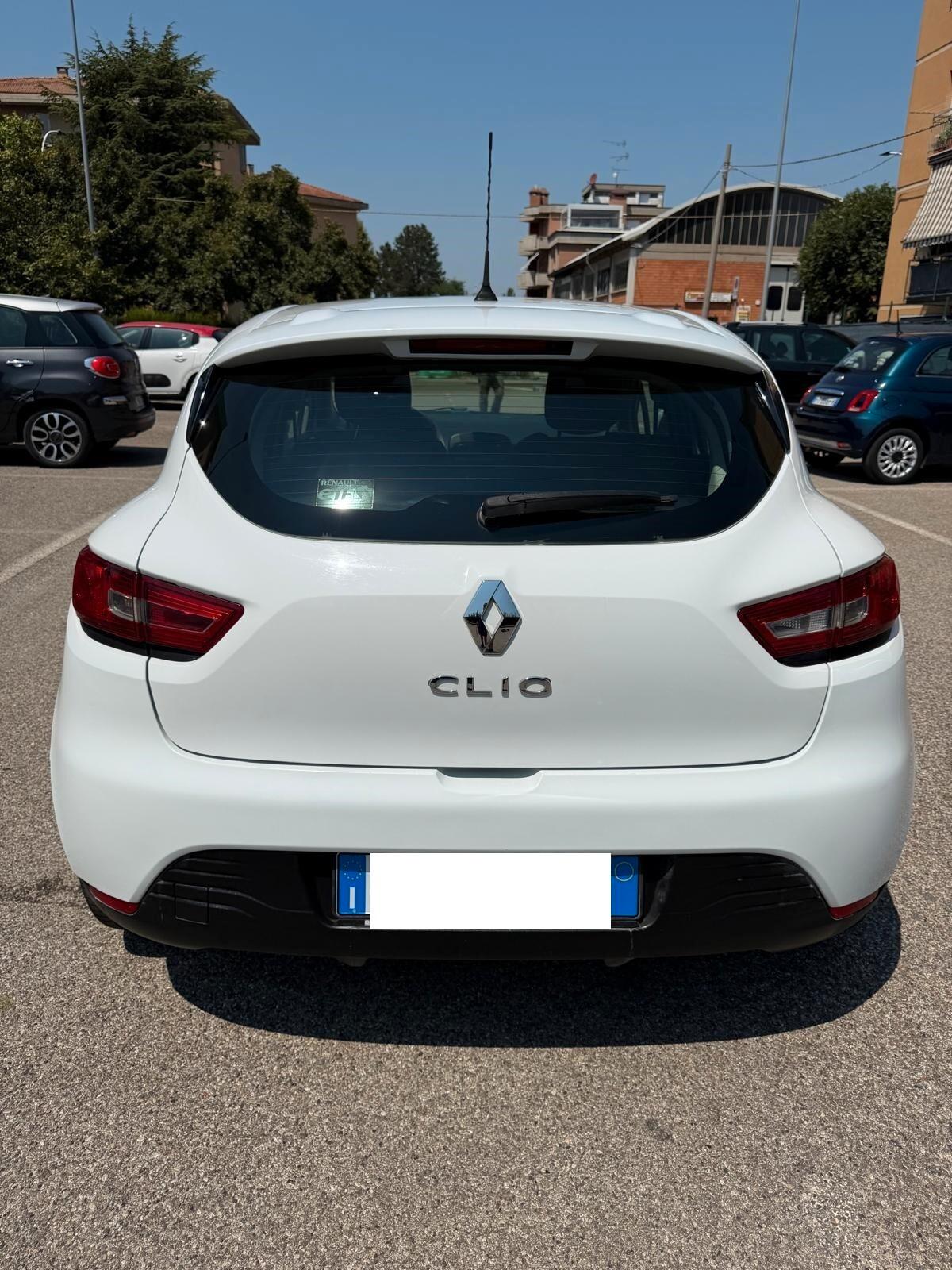 Renault Clio 1.2 - NEOPATENTATI - 12 MESI DI GARANZIA -
