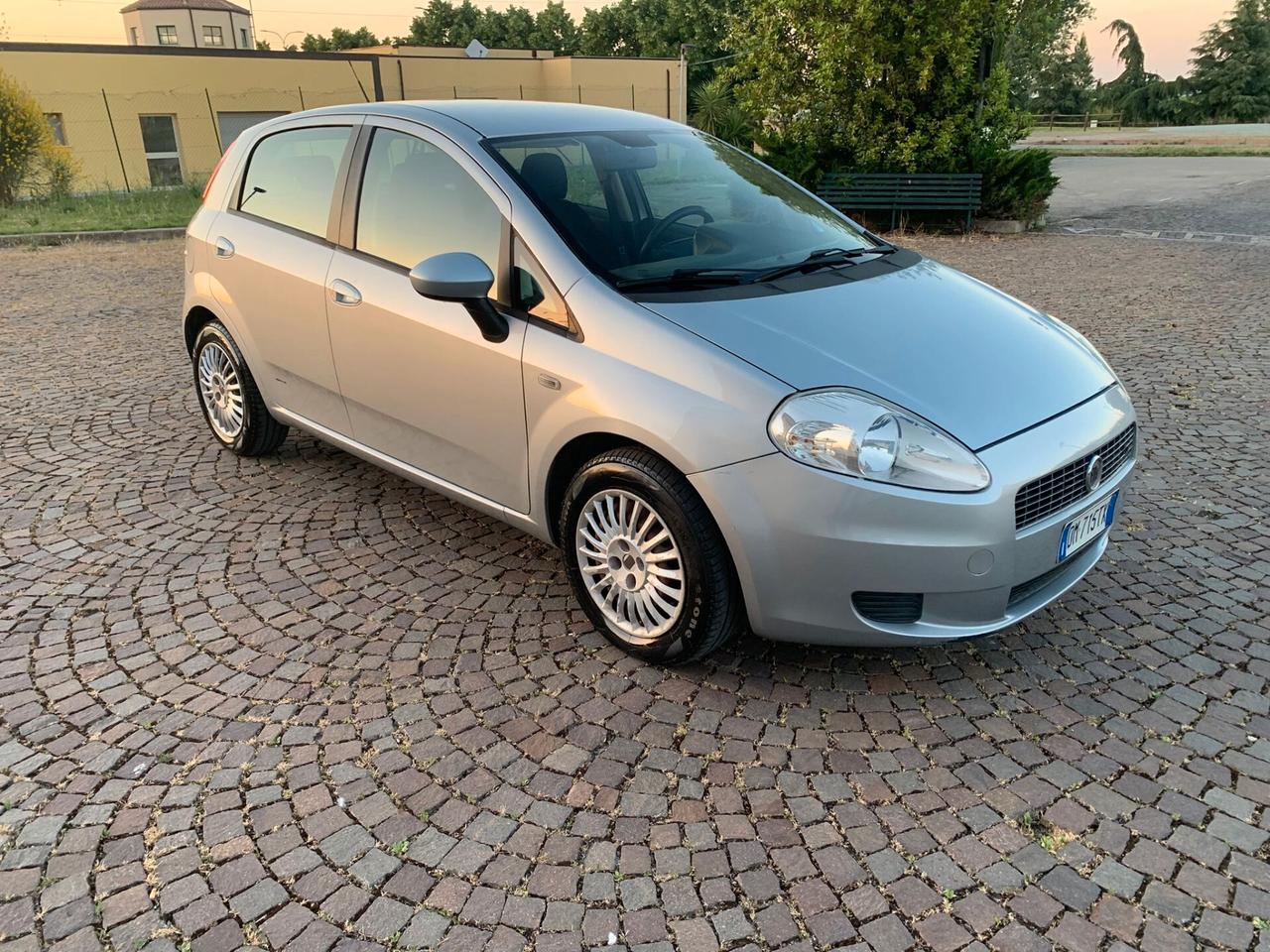 Fiat Grande Punto 1.3 MJT 90 CV 5 porte Dynamic CAMBIO AUTOMATICO