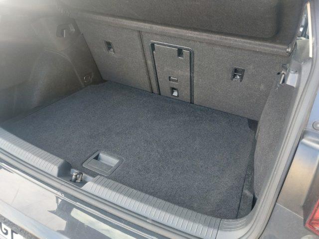 VOLKSWAGEN Golf 2.0 TDI DSG SCR Life Uniprò km 75000 Fatturabile