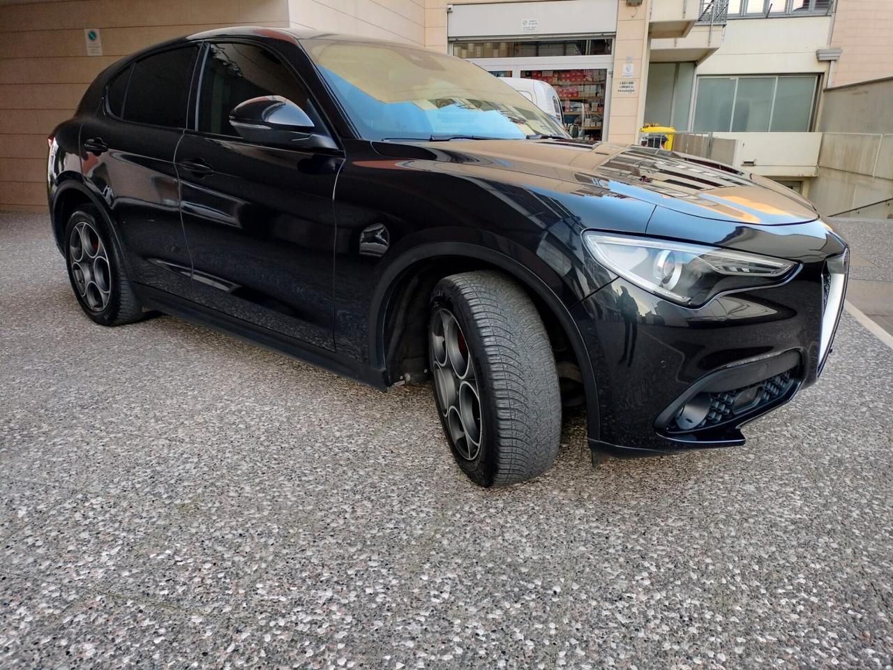 Alfa Romeo Stelvio 2.2 Turbodiesel 190 cv AT8 RWD Executive