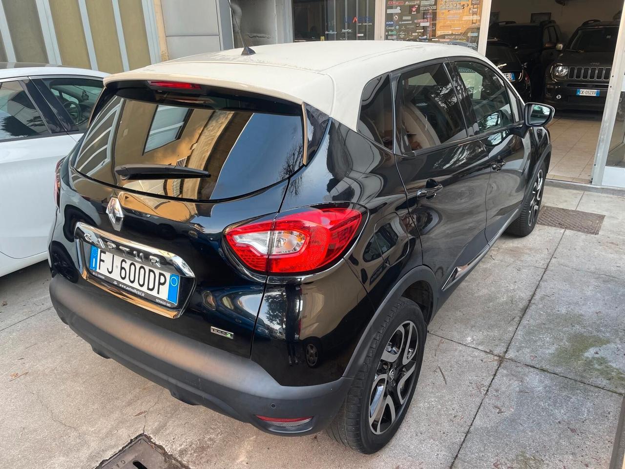 Renault Captur dCi 8V 90 CV EDC Start&Stop Energy Hypnotic