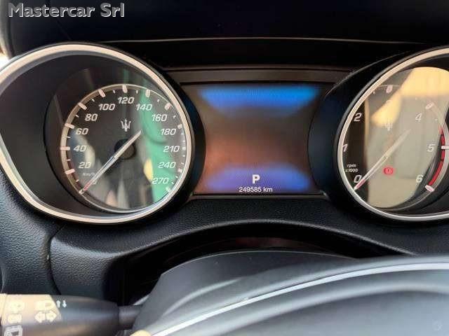 MASERATI Levante Levante 3.0 V6 250cv auto - FG551TC