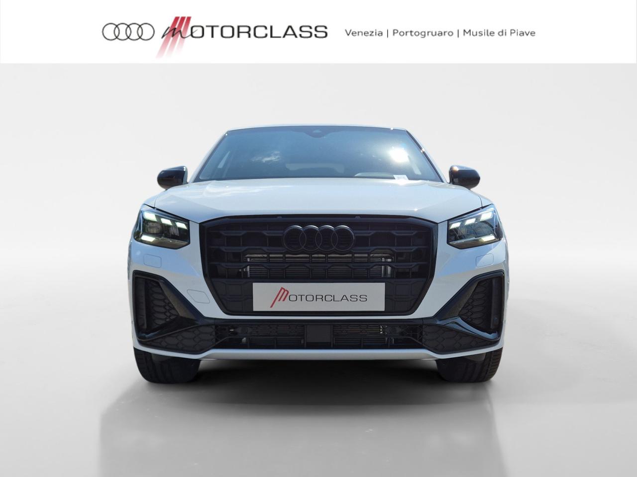 Audi Q2 35 1.5 tfsi identity black