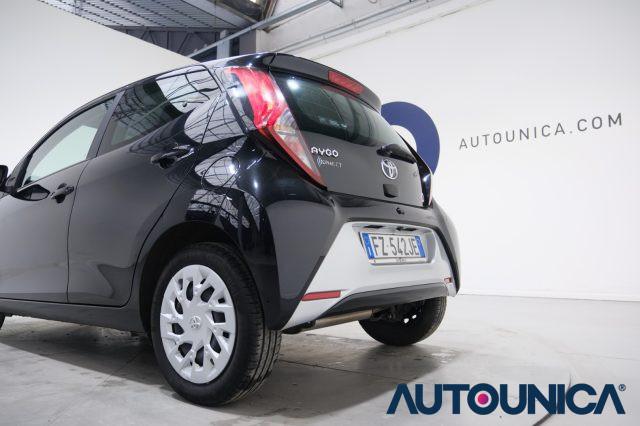 TOYOTA Aygo 1.0 VVT-I 72 CV 5 PORTE CONNECT NEOPATENTATI