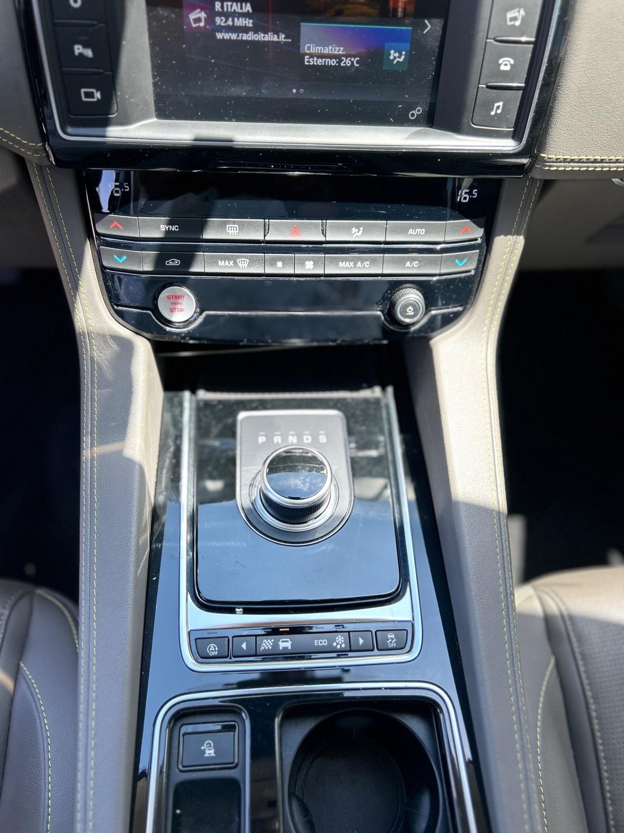 Jaguar F-Pace 2.0 D 180 CV AWD R-Sport