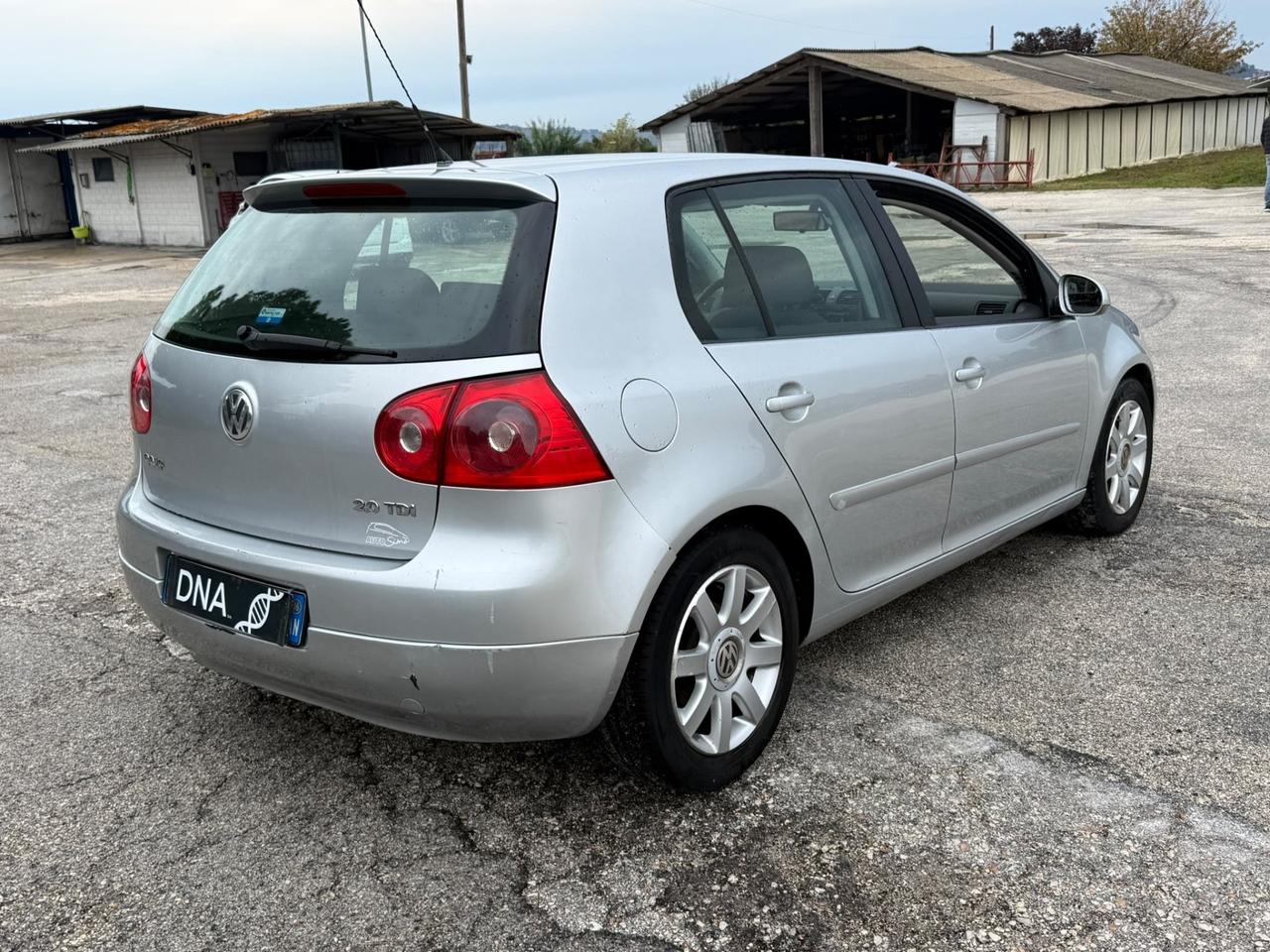 Volkswagen Golf 2.0 TDi Sportline UNIPROPR