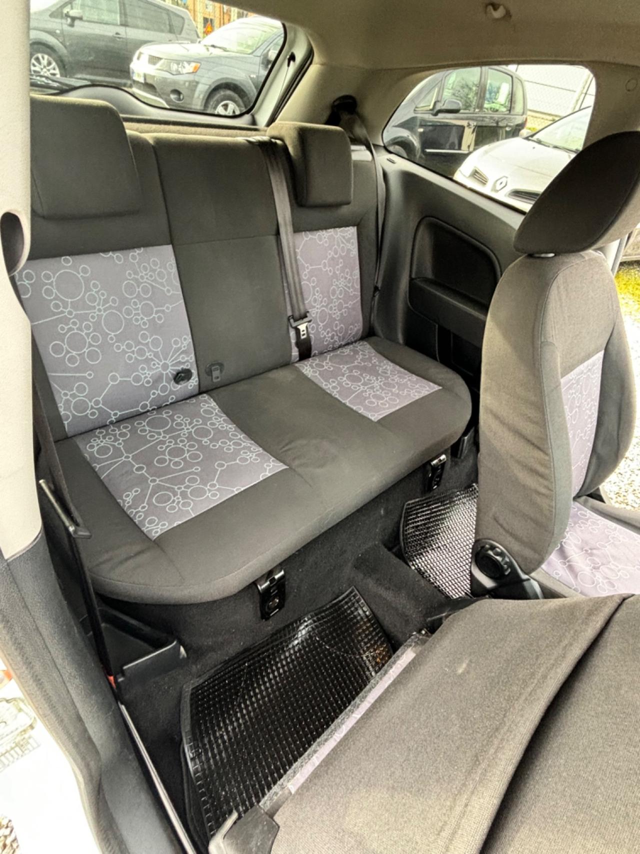 Ford Fiesta 1.2 16V 3p. Ghia