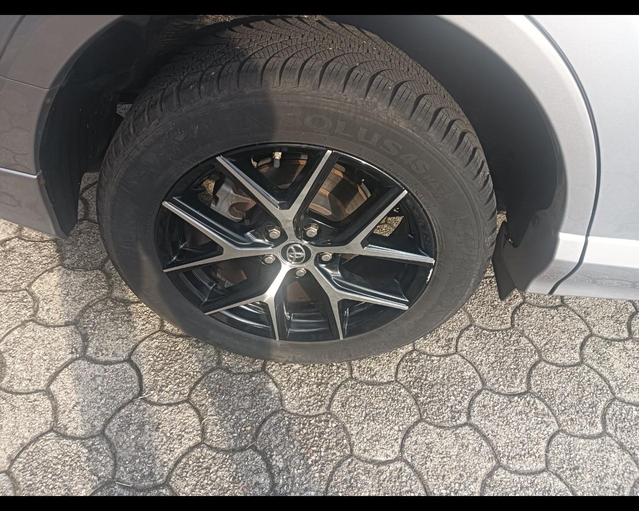 TOYOTA Rav4 IV - Rav4 2.5 vvt-i hybrid Lounge 2wd e-cvt my17