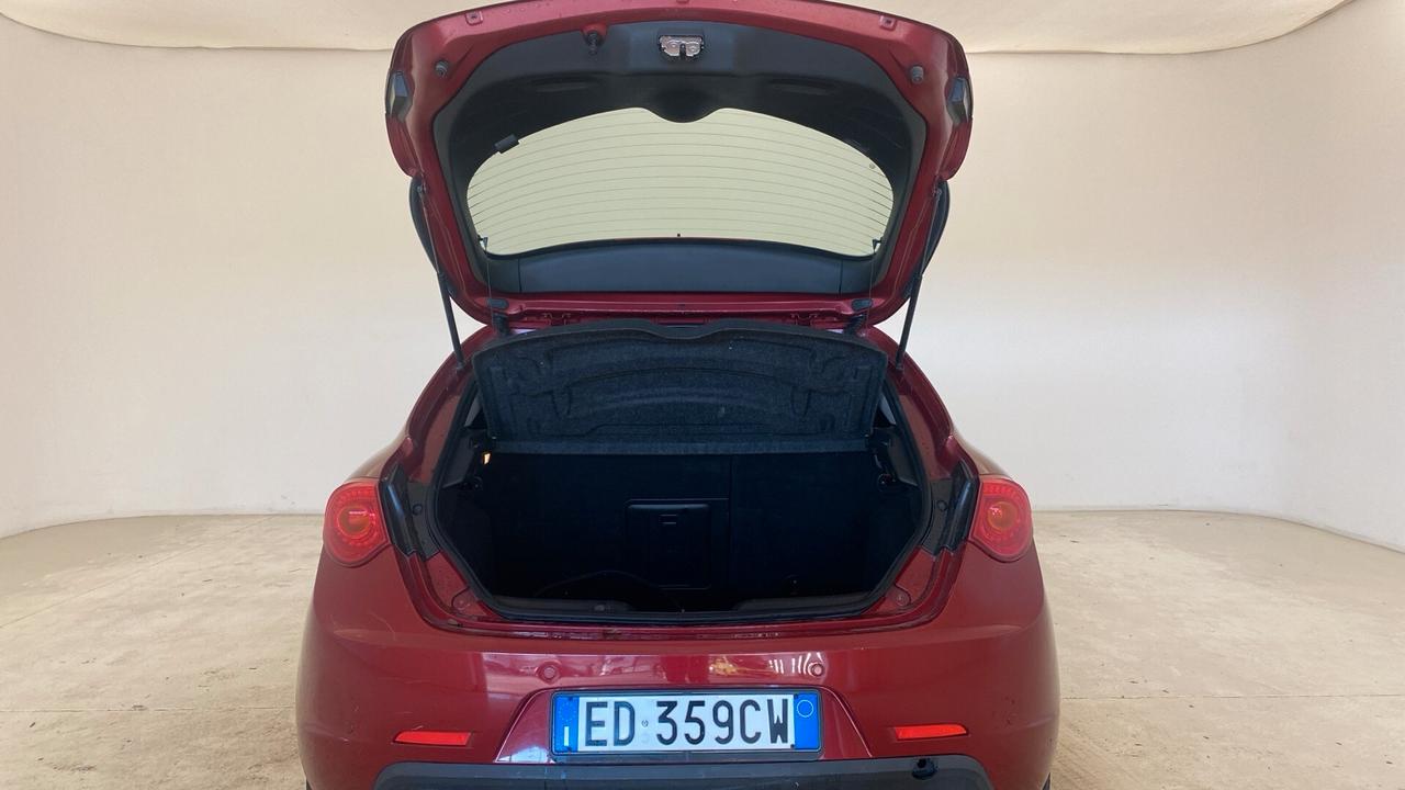 ALFA ROMEO GIULIETTA 1.6 DIESEL - NEOPATENTE