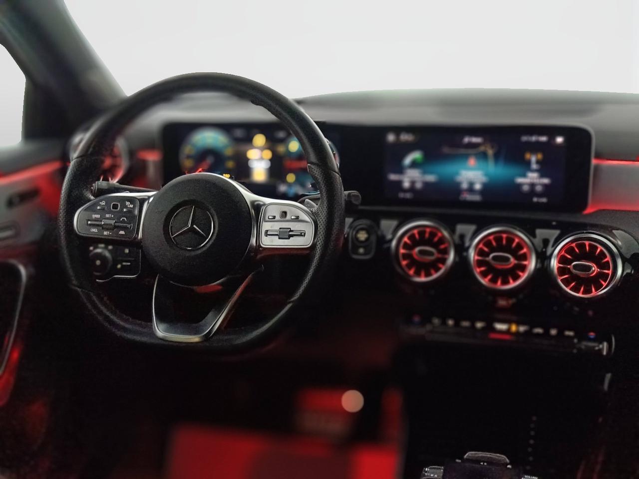 Mercedes-Benz Classe A - W177 2018 - A 180 d Premium auto