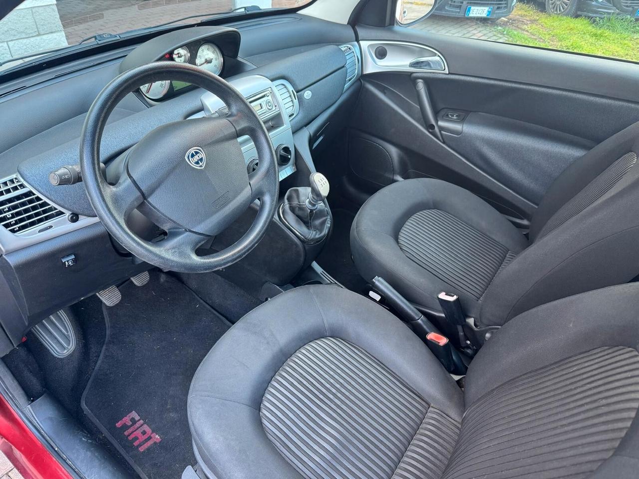 Lancia Ypsilon 1.4 Platino Ecochic GPL